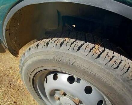 Зеленый ВАЗ 21213 Niva, объемом двигателя 1.98 л и пробегом 117 тыс. км за 4000 $, фото 4 на Automoto.ua