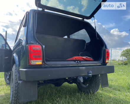 Зеленый ВАЗ 21213 Niva, объемом двигателя 1.69 л и пробегом 125 тыс. км за 4400 $, фото 19 на Automoto.ua