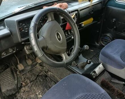 Зеленый ВАЗ 21213 Niva, объемом двигателя 1.7 л и пробегом 152 тыс. км за 3500 $, фото 7 на Automoto.ua