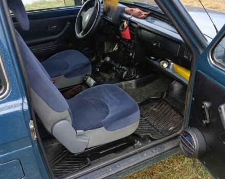 Зеленый ВАЗ 21213 Niva, объемом двигателя 1.7 л и пробегом 152 тыс. км за 3500 $, фото 4 на Automoto.ua