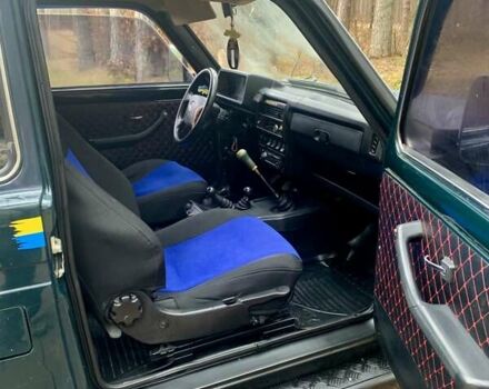 Зелений ВАЗ 21213 Niva, об'ємом двигуна 1.7 л та пробігом 180 тис. км за 3650 $, фото 4 на Automoto.ua