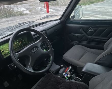 Зеленый ВАЗ 21213 Niva, объемом двигателя 1.7 л и пробегом 130 тыс. км за 2700 $, фото 7 на Automoto.ua