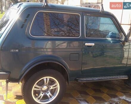 Зеленый ВАЗ 21213 Niva, объемом двигателя 1.7 л и пробегом 150 тыс. км за 3500 $, фото 4 на Automoto.ua