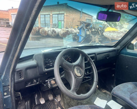 Зеленый ВАЗ 21213 Niva, объемом двигателя 1.69 л и пробегом 150 тыс. км за 2000 $, фото 4 на Automoto.ua