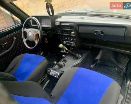 Зелений ВАЗ 21213 Niva, об'ємом двигуна 1.7 л та пробігом 180 тис. км за 3650 $, фото 6 на Automoto.ua