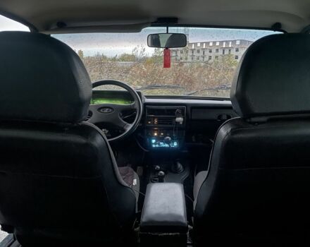 Зеленый ВАЗ 21213 Niva, объемом двигателя 1.7 л и пробегом 130 тыс. км за 2700 $, фото 5 на Automoto.ua