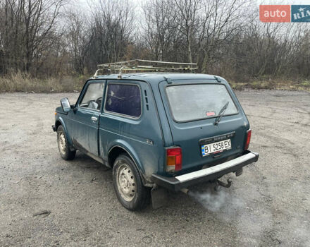 Зеленый ВАЗ 21213 Niva, объемом двигателя 1.7 л и пробегом 320 тыс. км за 1950 $, фото 6 на Automoto.ua