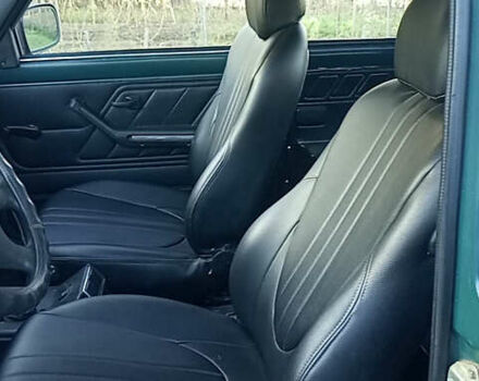 Зеленый ВАЗ 21213 Niva, объемом двигателя 1.7 л и пробегом 150 тыс. км за 3700 $, фото 6 на Automoto.ua