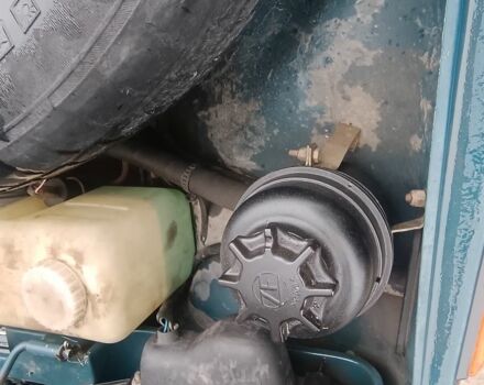 Зеленый ВАЗ 21213 Niva, объемом двигателя 1.7 л и пробегом 141 тыс. км за 2800 $, фото 6 на Automoto.ua