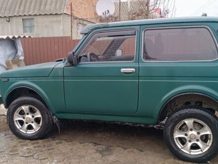 Зелений ВАЗ 21213 Niva, об'ємом двигуна 1.6 л та пробігом 1 тис. км за 3100 $, фото 1 на Automoto.ua