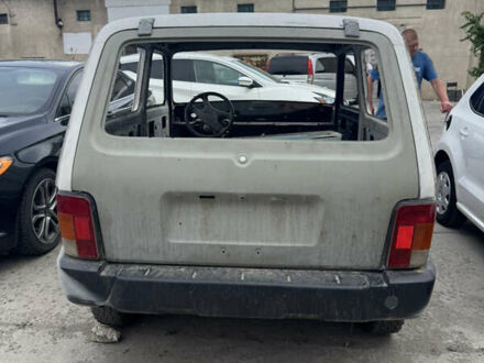 Зелений ВАЗ 21213 Niva, об'ємом двигуна 1.69 л та пробігом 121 тис. км за 1200 $, фото 1 на Automoto.ua