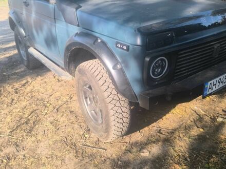 Зелений ВАЗ 21213 Niva, об'ємом двигуна 1.7 л та пробігом 3 тис. км за 2913 $, фото 1 на Automoto.ua