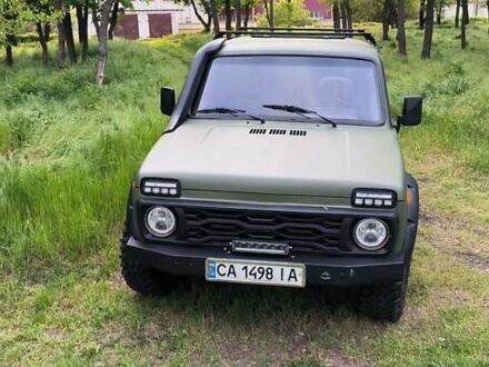 ВАЗ 21213 Niva 2005 у Черкасах на Automoto.ua Зелений ВАЗ 21213 Niva, об'ємом двигуна 1.7 л та пробігом 79 тис. км за 4500 $, фото 1 на Automoto.ua