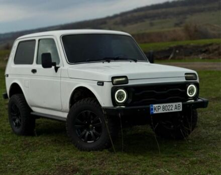 Белый ВАЗ 21214, объемом двигателя 1.7 л и пробегом 350 тыс. км за 3500 $, фото 4 на Automoto.ua