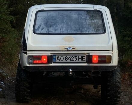 Білий ВАЗ 21214, об'ємом двигуна 1.6 л та пробігом 400 тис. км за 2600 $, фото 5 на Automoto.ua