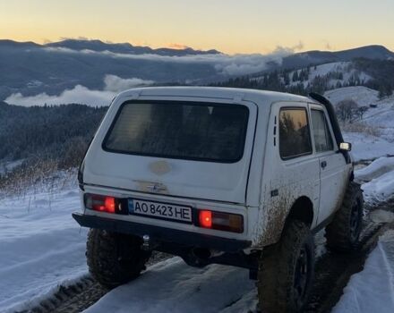 Білий ВАЗ 21214, об'ємом двигуна 1.6 л та пробігом 400 тис. км за 2600 $, фото 3 на Automoto.ua