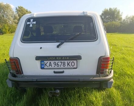 Белый ВАЗ 21214, объемом двигателя 1.7 л и пробегом 140 тыс. км за 3500 $, фото 2 на Automoto.ua