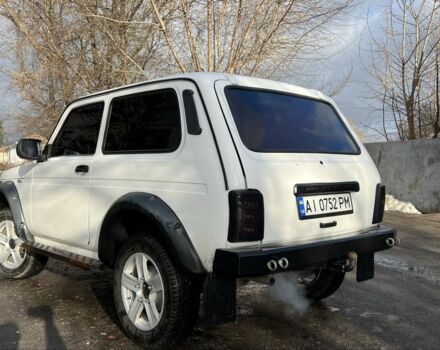 Белый ВАЗ 21214, объемом двигателя 1.6 л и пробегом 150 тыс. км за 3300 $, фото 4 на Automoto.ua