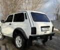 Белый ВАЗ 21214, объемом двигателя 1.6 л и пробегом 150 тыс. км за 3300 $, фото 4 на Automoto.ua