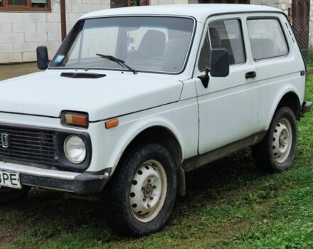 Белый ВАЗ 21214, объемом двигателя 1.7 л и пробегом 65 тыс. км за 1850 $, фото 5 на Automoto.ua