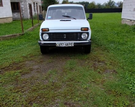 Белый ВАЗ 21214, объемом двигателя 1.7 л и пробегом 65 тыс. км за 1850 $, фото 1 на Automoto.ua