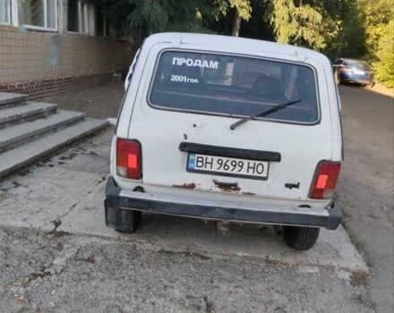 Белый ВАЗ 21214, объемом двигателя 1.7 л и пробегом 335 тыс. км за 2800 $, фото 4 на Automoto.ua