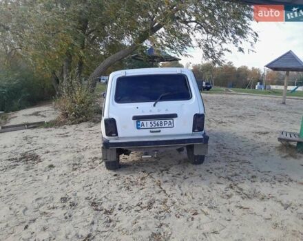 ВАЗ 21214 2003 у Березань на Automoto.ua Білий ВАЗ 21214, об'ємом двигуна 1.7 л та пробігом 55 тис. км за 2600 $, фото 8 на Automoto.ua