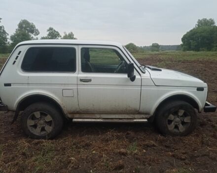 ВАЗ 21214 2006 в Козельце на Automoto.ua Белый ВАЗ 21214, объемом двигателя 1.7 л и пробегом 175 тыс. км за 2800 $, фото 2 на Automoto.ua