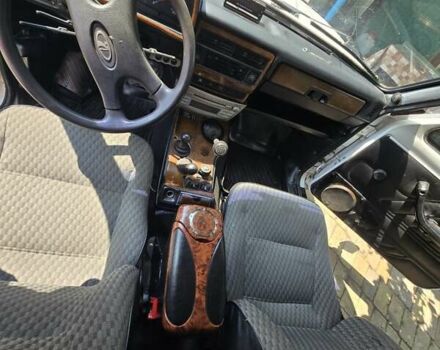 Белый ВАЗ 21214, объемом двигателя 0 л и пробегом 174 тыс. км за 4200 $, фото 2 на Automoto.ua
