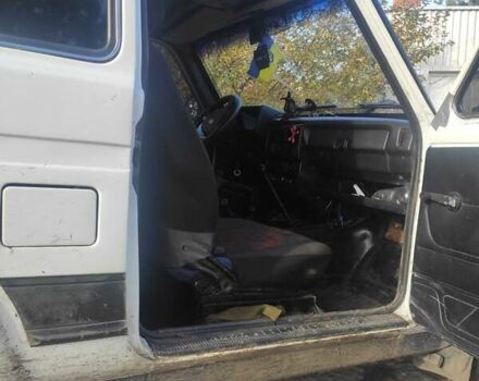 Белый ВАЗ 21214, объемом двигателя 1.7 л и пробегом 182 тыс. км за 3300 $, фото 3 на Automoto.ua