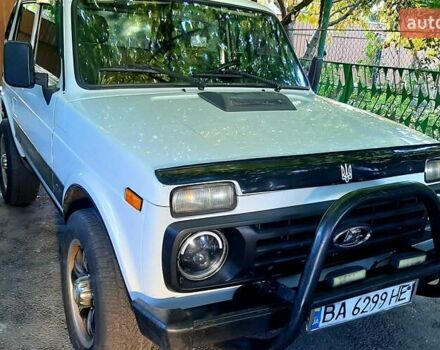 ВАЗ 21214 2006 в Захарьевка (Фрунзовка) на Automoto.ua Белый ВАЗ 21214, объемом двигателя 1.7 л и пробегом 200 тыс. км за 3500 $, фото 3 на Automoto.ua