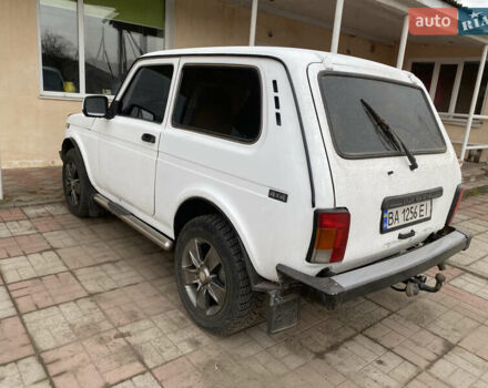 Білий ВАЗ 21214, об'ємом двигуна 1.69 л та пробігом 160 тис. км за 3900 $, фото 3 на Automoto.ua
