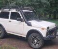 Белый ВАЗ 21214, объемом двигателя 1.69 л и пробегом 100 тыс. км за 4000 $, фото 1 на Automoto.ua