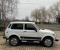 Білий ВАЗ 21214, об'ємом двигуна 1.7 л та пробігом 95 тис. км за 3700 $, фото 3 на Automoto.ua