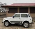 Білий ВАЗ 21214, об'ємом двигуна 1.7 л та пробігом 95 тис. км за 3700 $, фото 2 на Automoto.ua