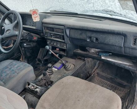 Белый ВАЗ 21214, объемом двигателя 1.6 л и пробегом 219 тыс. км за 1192 $, фото 2 на Automoto.ua