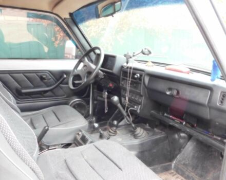 Белый ВАЗ 21214, объемом двигателя 1.7 л и пробегом 89 тыс. км за 2600 $, фото 9 на Automoto.ua