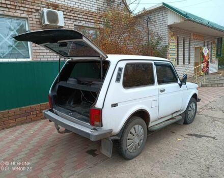 Белый ВАЗ 21214, объемом двигателя 1.7 л и пробегом 89 тыс. км за 2600 $, фото 4 на Automoto.ua