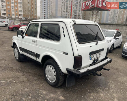 Білий ВАЗ 21214, об'ємом двигуна 1.7 л та пробігом 171 тис. км за 3300 $, фото 5 на Automoto.ua