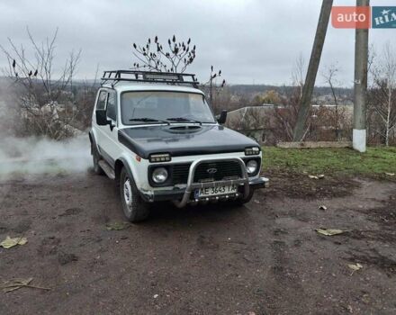 Білий ВАЗ 21214, об'ємом двигуна 1.69 л та пробігом 180 тис. км за 3400 $, фото 5 на Automoto.ua