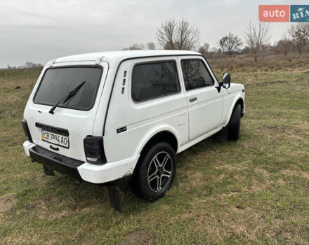 Білий ВАЗ 21214, об'ємом двигуна 1.7 л та пробігом 145 тис. км за 3700 $, фото 4 на Automoto.ua