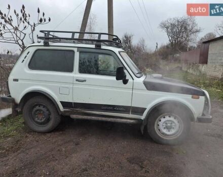Білий ВАЗ 21214, об'ємом двигуна 1.69 л та пробігом 180 тис. км за 3400 $, фото 1 на Automoto.ua