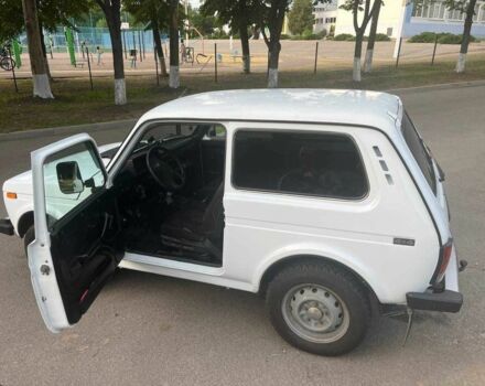 Белый ВАЗ 21214, объемом двигателя 1.69 л и пробегом 170 тыс. км за 3500 $, фото 6 на Automoto.ua