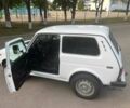 Белый ВАЗ 21214, объемом двигателя 1.69 л и пробегом 170 тыс. км за 3500 $, фото 6 на Automoto.ua