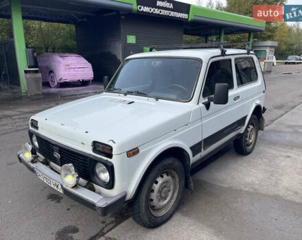 Белый ВАЗ 21214, объемом двигателя 1.69 л и пробегом 168 тыс. км за 3100 $, фото 1 на Automoto.ua