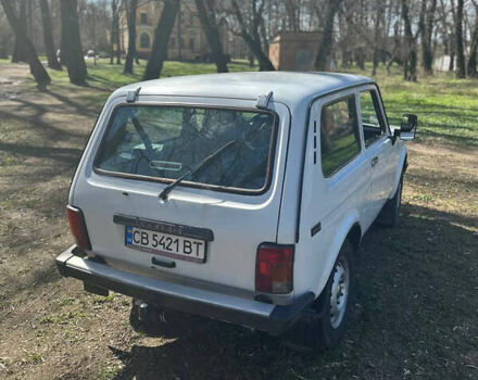 Белый ВАЗ 21214, объемом двигателя 1.69 л и пробегом 96 тыс. км за 2899 $, фото 4 на Automoto.ua