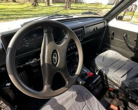 Белый ВАЗ 21214, объемом двигателя 1.69 л и пробегом 96 тыс. км за 2899 $, фото 12 на Automoto.ua