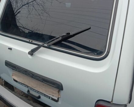 Белый ВАЗ 21214, объемом двигателя 1.7 л и пробегом 77 тыс. км за 4500 $, фото 4 на Automoto.ua