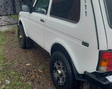 Белый ВАЗ 21214, объемом двигателя 1.7 л и пробегом 151 тыс. км за 3900 $, фото 5 на Automoto.ua