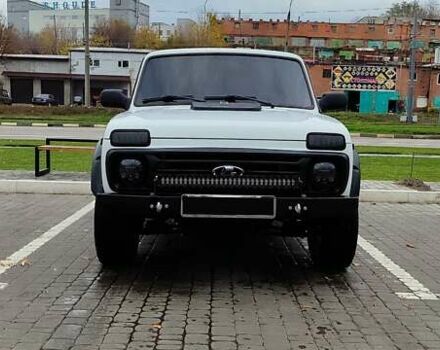 ВАЗ 21214 2011 в Харькове на Automoto.ua Белый ВАЗ 21214, объемом двигателя 1.69 л и пробегом 197 тыс. км за 5500 $, фото 1 на Automoto.ua